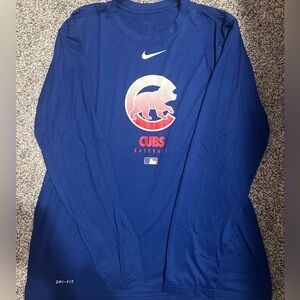 Nike cubs long sleeve shirt